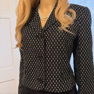 ANN MAY Black and White Print Blazer 70% Silk size 8 in Excellent Condition